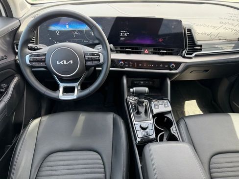 Used 2025 Kia Sportage SX AWD/4WD image 14