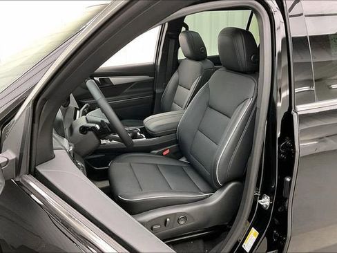 New 2026 Buick Enclave Preferred w/ Power Package image 12