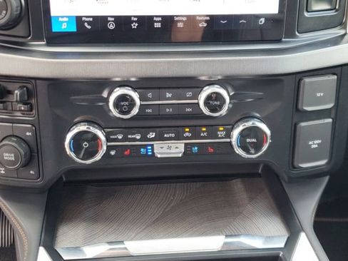 Used 2024 Ford F250 Platinum AWD/4WD image 29