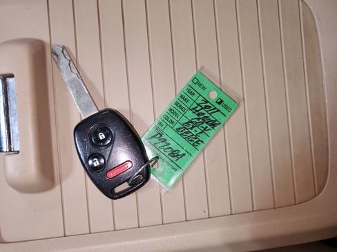 Used 2011 Honda CR-V EX-L image 29