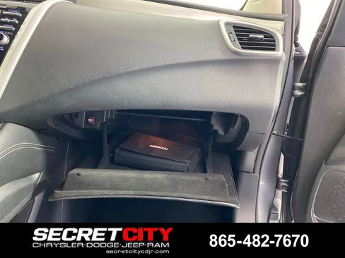 Used 2016 Nissan Murano Platinum w/ Platinum Technology Package AWD/4WD image 21