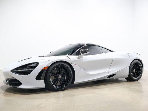 Used 2018 McLaren 720S image 8