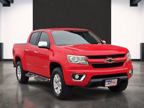 Used 2017 Chevrolet Colorado LT w/ Luxury Package, Chrome AWD/4WD image 6