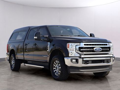 Used 2022 Ford F250 Lariat w/ Lariat Ultimate Package AWD/4WD image 3