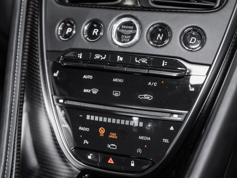 Used 2023 Aston Martin DBS Coupe RWD image 25
