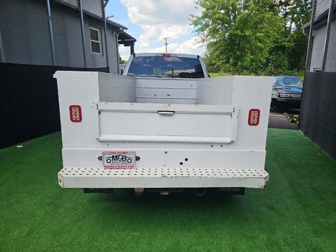 Used 2019 Ford F250 XL w/ Power Equipment Group AWD/4WD image 5
