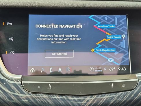 Certified 2024 Cadillac XT6 Premium Luxury w/ Technology Package FWD image 6