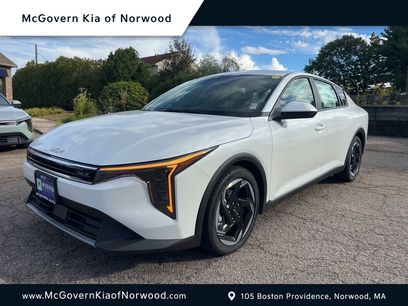 New 2025 Kia K4 EX