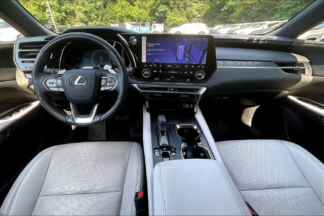 Certified 2023 Lexus RX 350 Premium Plus w/ Accessory Package AWD/4WD image 7