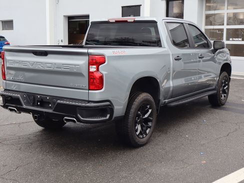 Used 2024 Chevrolet Silverado 1500 Custom Trail Boss w/ LPO, Dark Essentials Package image 10