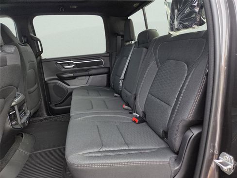 New 2026 RAM 1500 Big Horn AWD/4WD image 23