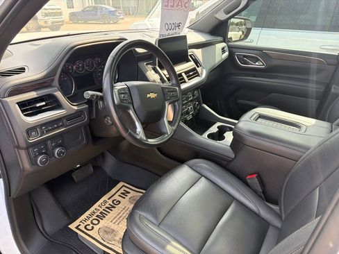 Used 2021 Chevrolet Tahoe LT w/ Luxury Package AWD/4WD image 12