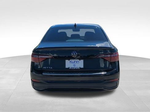 Certified 2024 Volkswagen Jetta S FWD image 5