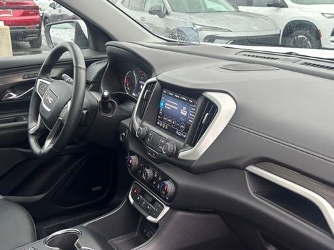 Certified 2023 GMC Terrain SLT w/ Infotainment Package II image 17