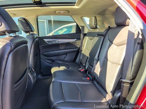 Used 2019 Cadillac XT5 Luxury FWD image 12