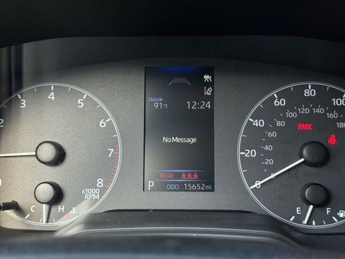 Used 2025 Toyota Corolla LE FWD image 13