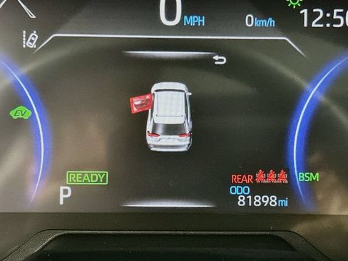 Used 2024 Toyota RAV4 XLE Premium w/ Weather Package AWD/4WD image 9