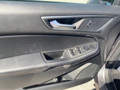 New 2024 Ford Edge SE image 17