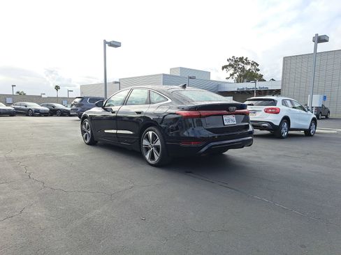 Used 2025 Audi A6 e-tron Premium Plus w/ Premium Plus RWD image 4