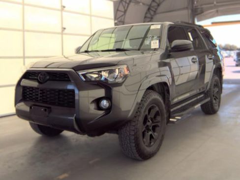 Used 2016 Toyota 4Runner SR5 AWD/4WD image 1