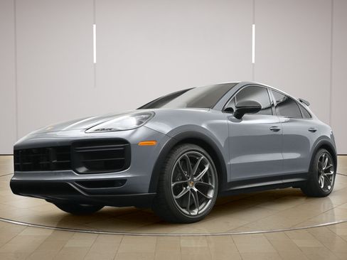Certified 2022 Porsche Cayenne Turbo GT AWD/4WD image 29