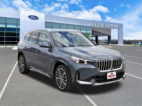 Used 2025 BMW X1 xDrive28i w/ Technology Package image 6