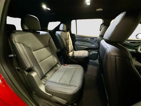 New 2026 Chevrolet Traverse LT w/ Driver Confidence Package image 30