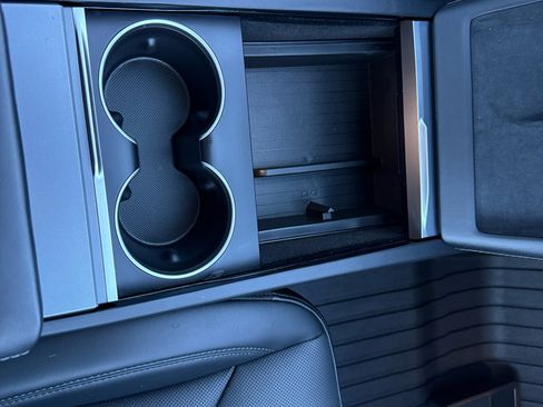 Used 2025 Tesla Model 3 Long Range image 33