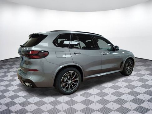 New 2026 BMW X5 xDrive50e image 8