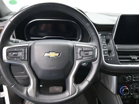 Used 2023 Chevrolet Suburban Premier AWD/4WD image 15