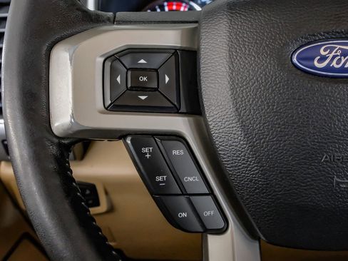 Used 2019 Ford F250 Lariat w/ Lariat Value Package image 16