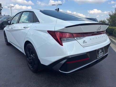New 2026 Hyundai Elantra SEL Sport FWD image 3