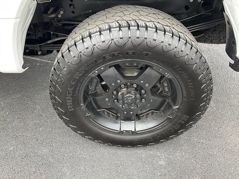 Used 2020 Ford F350 XLT w/ XLT Premium Package image 13