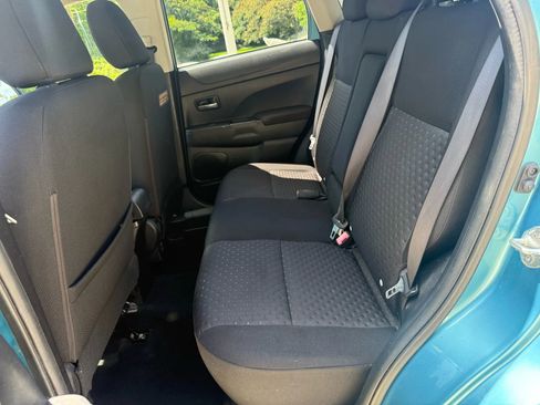 Used 2011 Mitsubishi Outlander Sport SE image 17