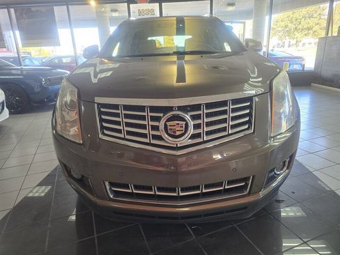Used 2016 Cadillac SRX Premium image 2
