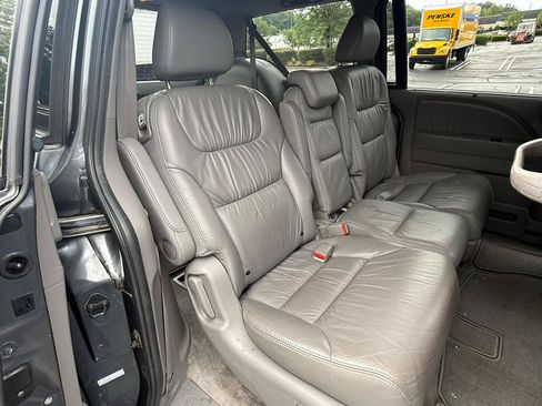 Used 2010 Honda Odyssey EX-L image 13