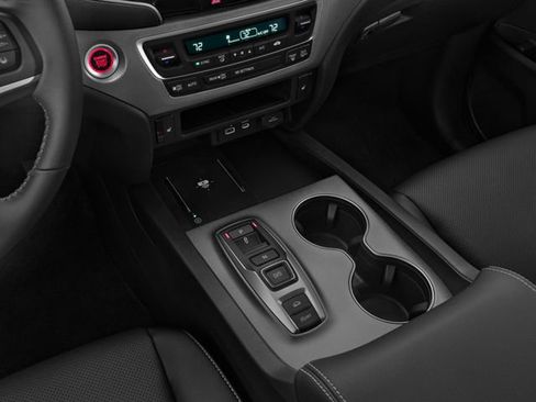 Used 2025 Honda Ridgeline TrailSport+ image 9