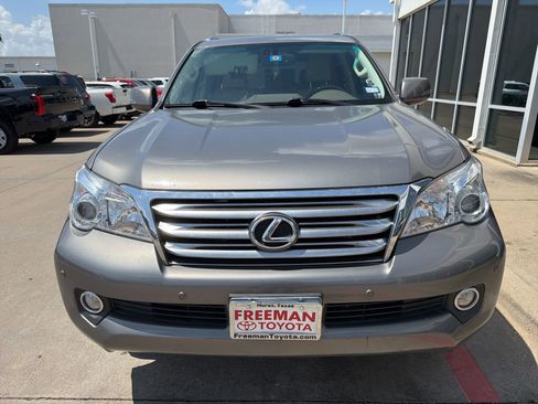 Used 2013 Lexus GX 460 w/ Comfort Plus Pkg AWD/4WD image 3