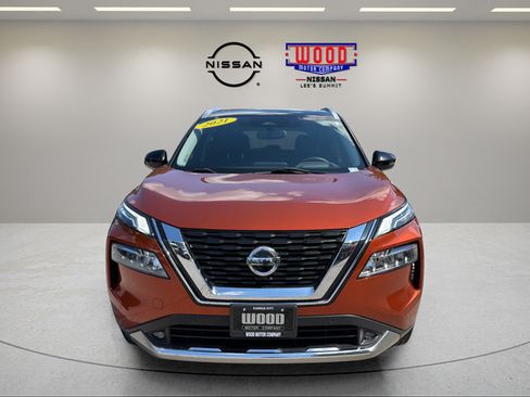 Used 2021 Nissan Rogue Platinum AWD/4WD image 6