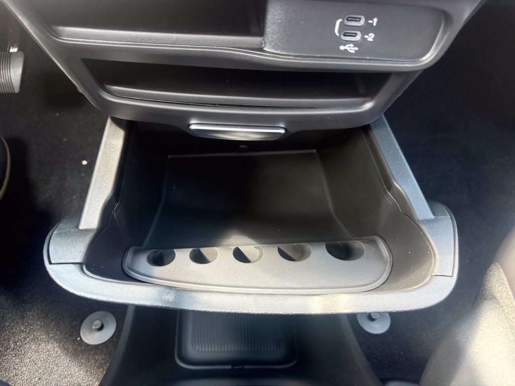 New 2027 Chrysler Pacifica Select FWD image 27