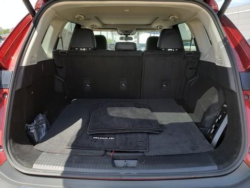 Used 2023 Nissan Rogue SV w/ SV Premium B Package AWD/4WD image 6