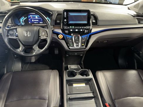 Used 2019 Honda Odyssey Elite image 16