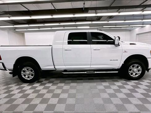 Used 2024 RAM 2500 Laramie w/ Safety Group image 15