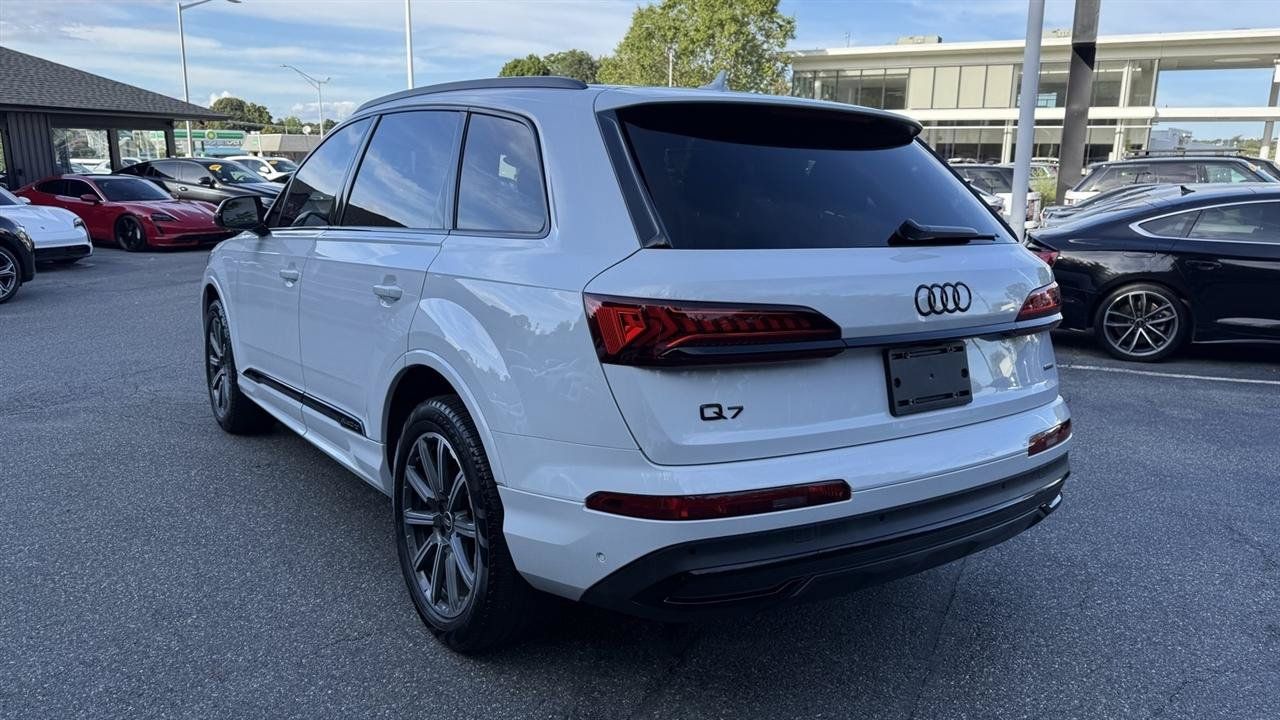 Used 2023 Audi Q7 2.0T Premium Plus w/ Premium Plus Package AWD/4WD image 13