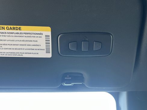 Used 2023 Alfa Romeo Stelvio Ti image 15