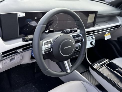 New 2026 Hyundai Tucson Limited image 16