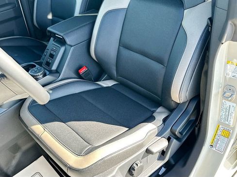 New 2025 Ford Bronco Big Bend w/ Black Diamond Package image 19