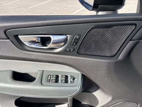 Used 2020 Volvo XC60 T5 R-Design w/ Protection Package Premier image 16