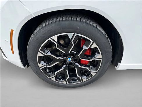 Used 2025 BMW X3 M50 image 9
