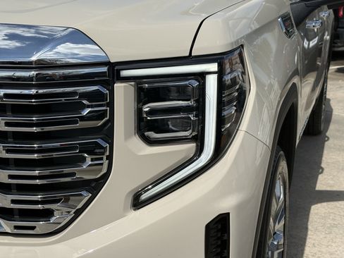 Used 2026 GMC Sierra 1500 Denali image 11